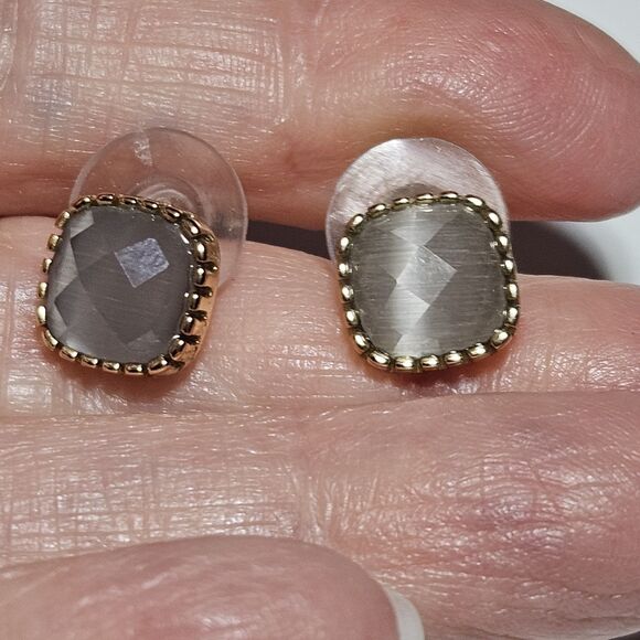 Gold Tone Gray Faceted Cats Eye Stone Earrings - Picture 1 of 12